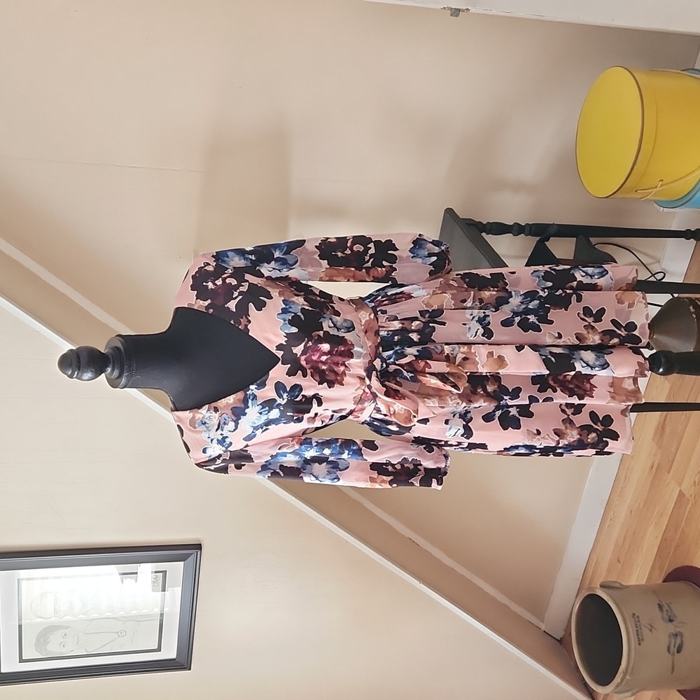 Vince Camuto Dress